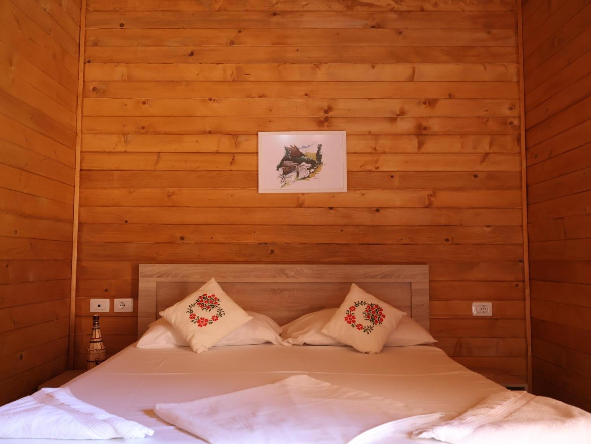 Mik Hotel Valbona Екстер'єр фото
