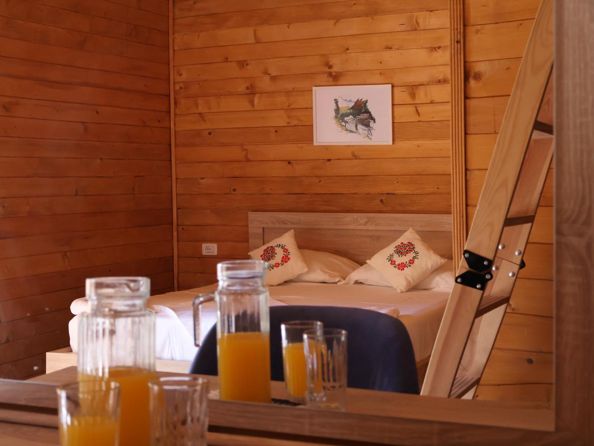 Mik Hotel Valbona Екстер'єр фото