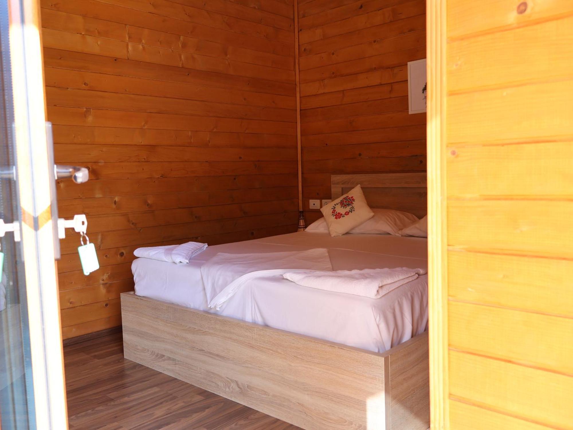 Mik Hotel Valbona Екстер'єр фото