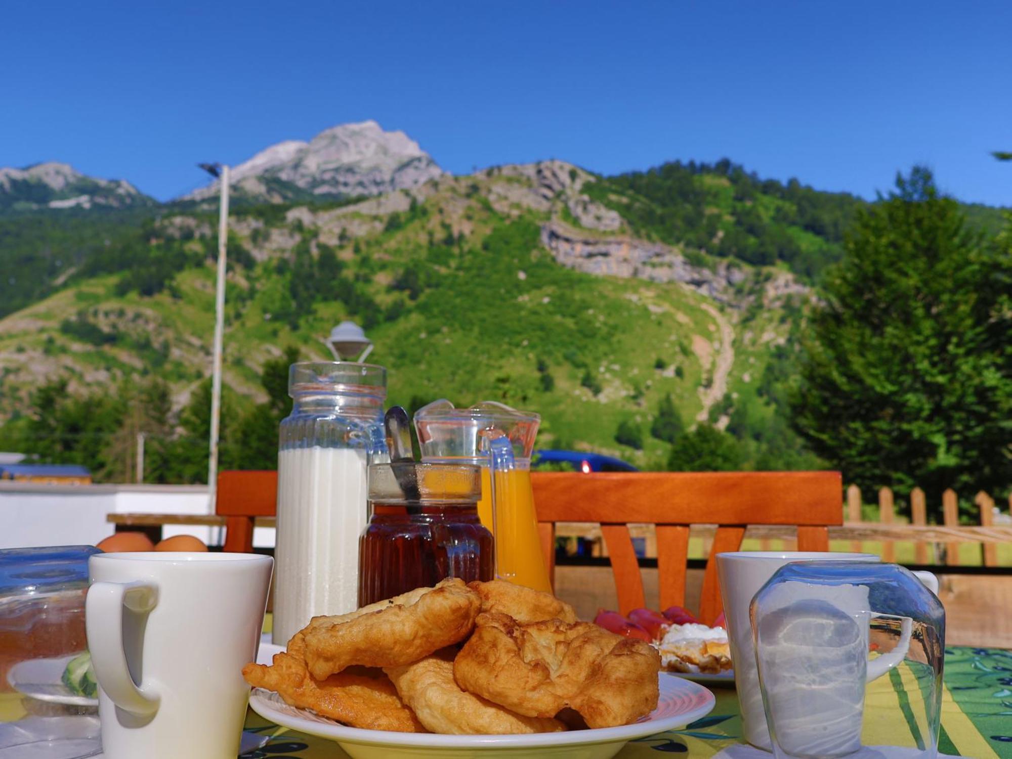 Mik Hotel Valbona Екстер'єр фото