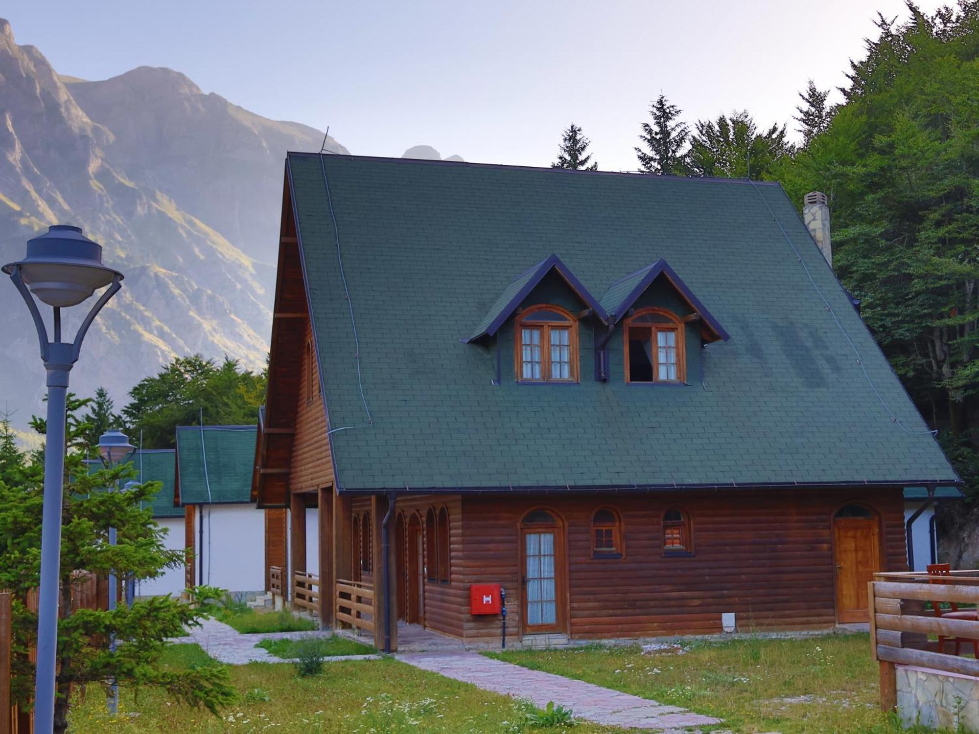 Mik Hotel Valbona Екстер'єр фото