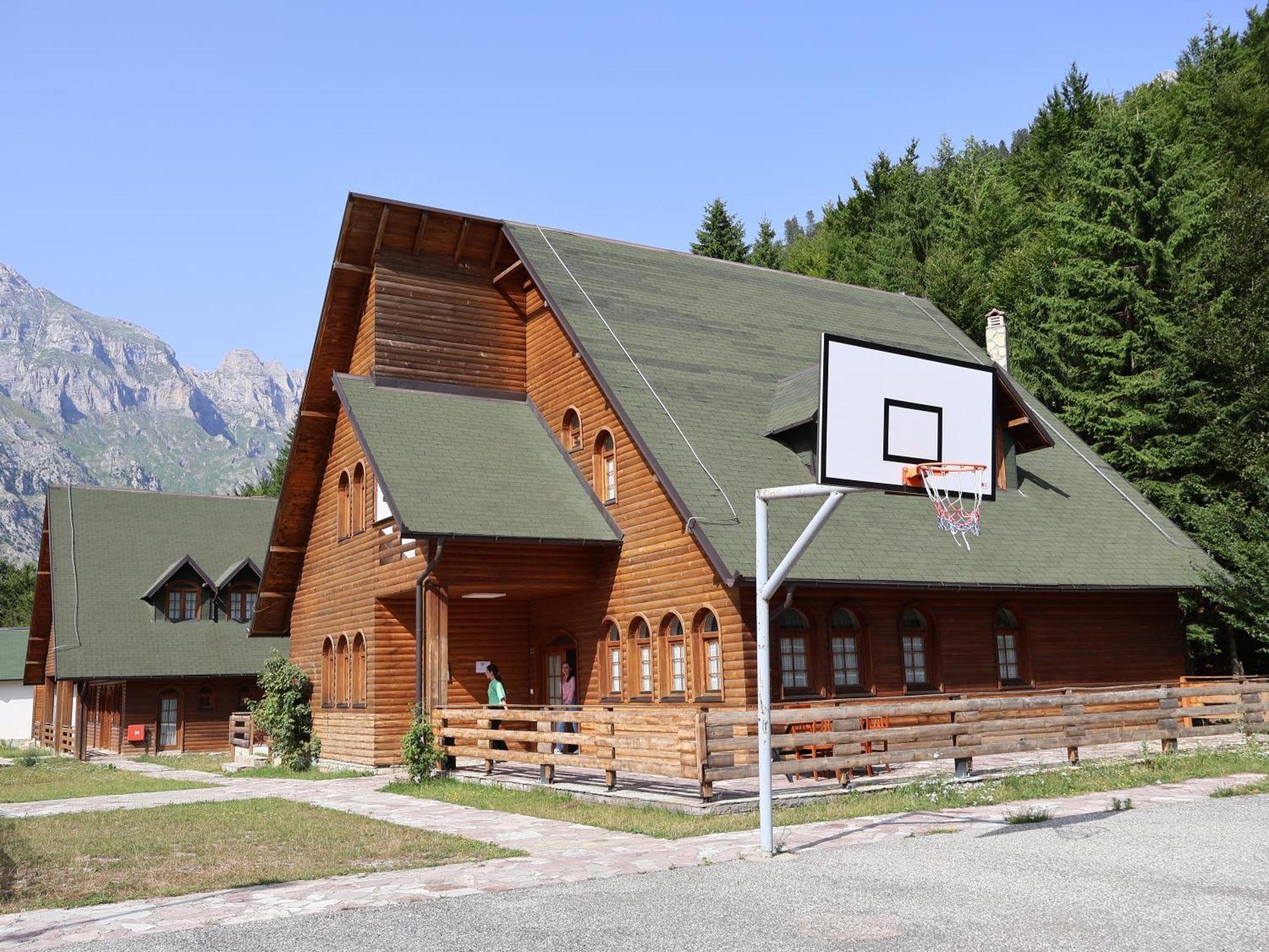 Mik Hotel Valbona Екстер'єр фото