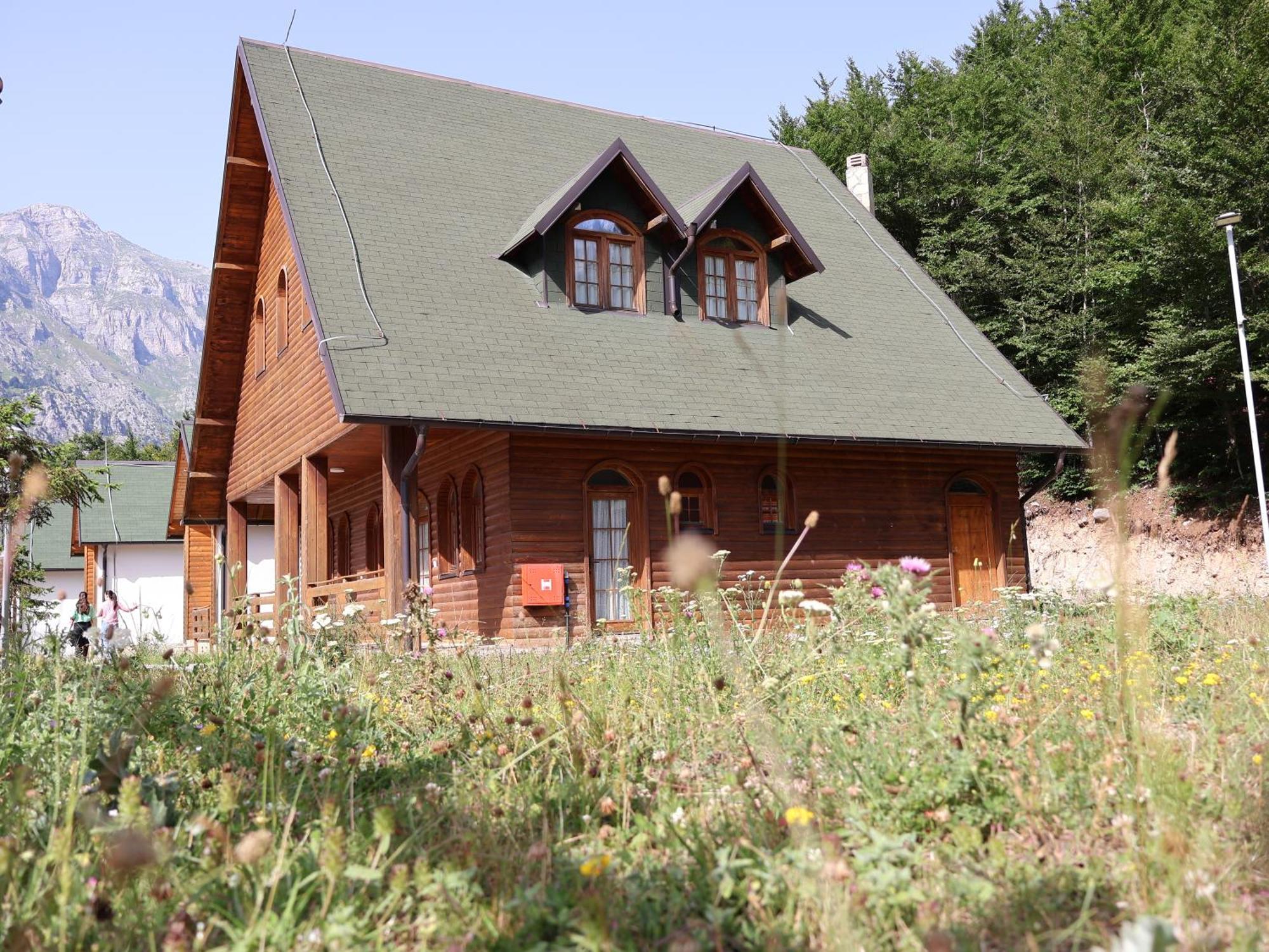 Mik Hotel Valbona Екстер'єр фото