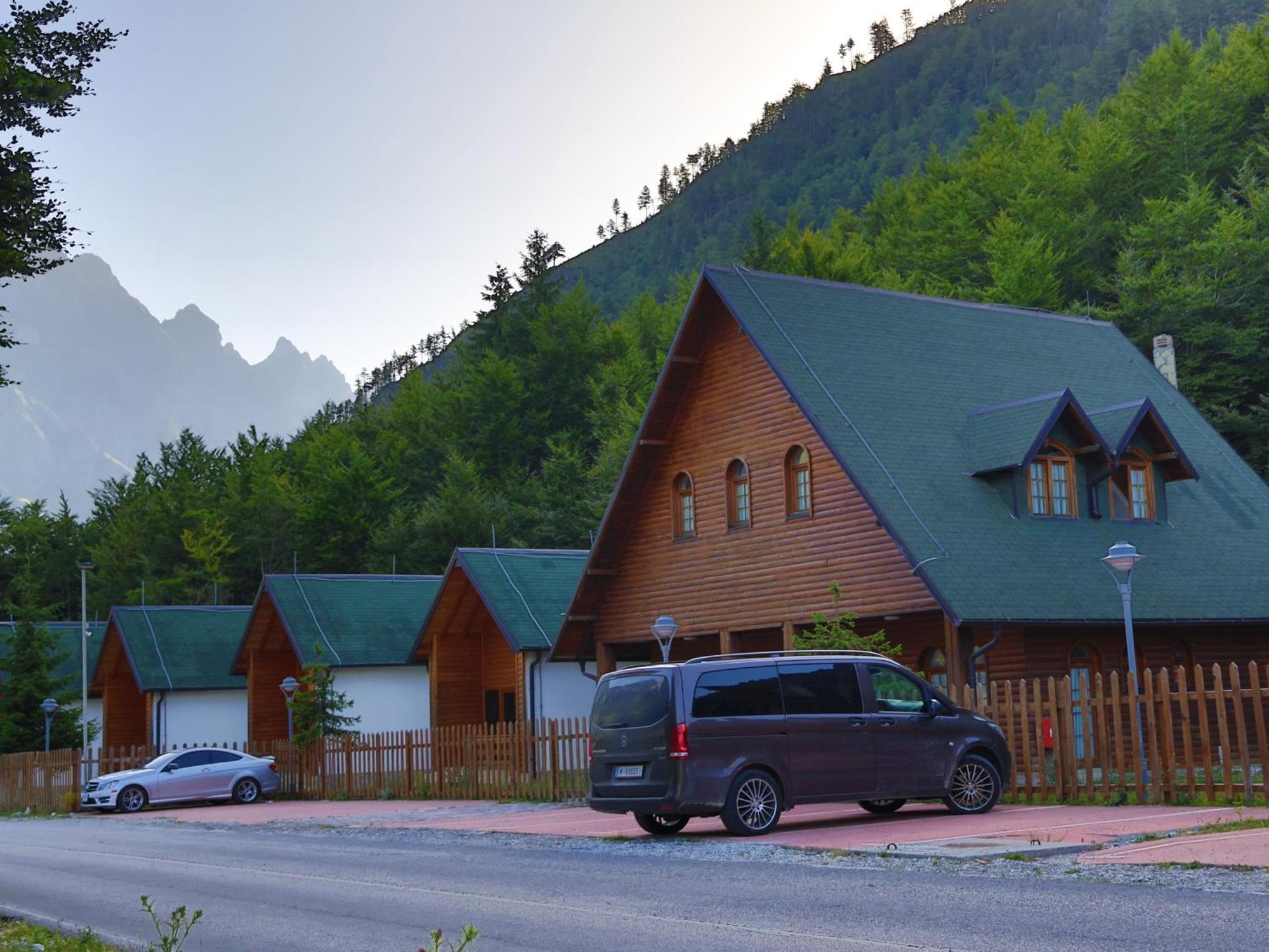 Mik Hotel Valbona Екстер'єр фото