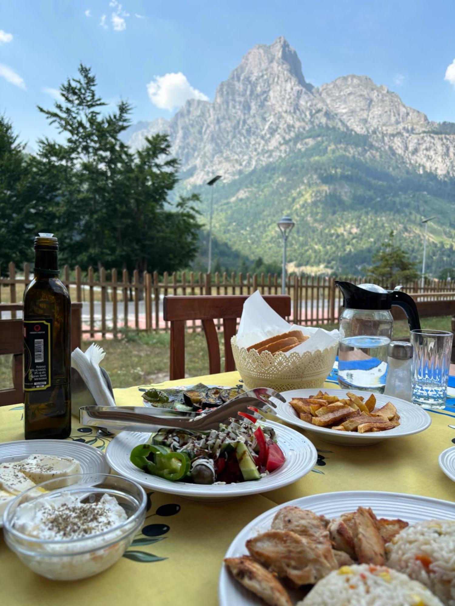 Mik Hotel Valbona Екстер'єр фото